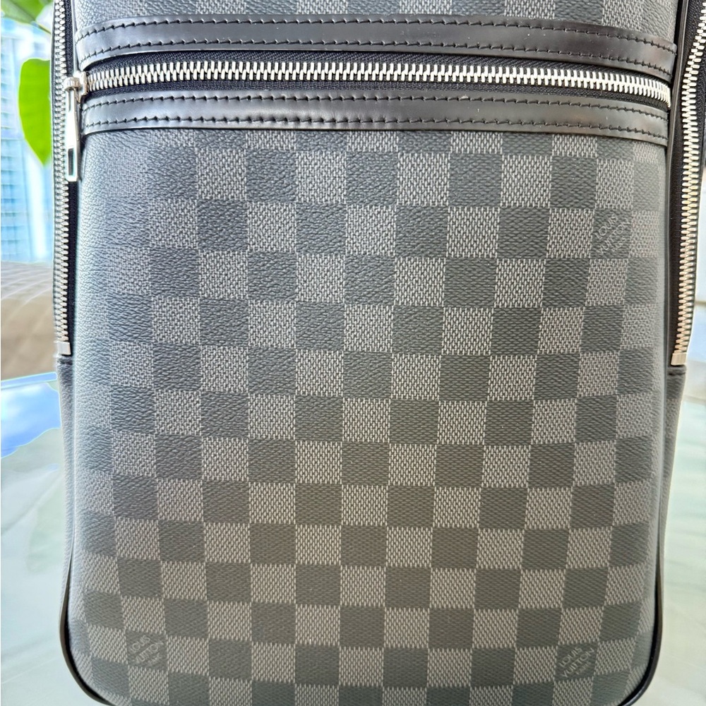 Louis Vuitton Michael Backpack - Picture 8 of 16